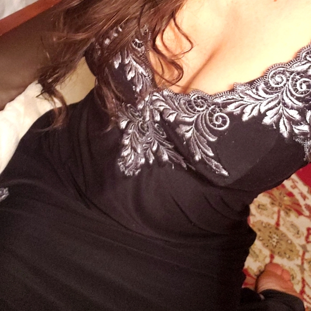 🦋Vintage long Black Floral embroidered Sexy Night Gown🦋 Small - Picture 3 of 9